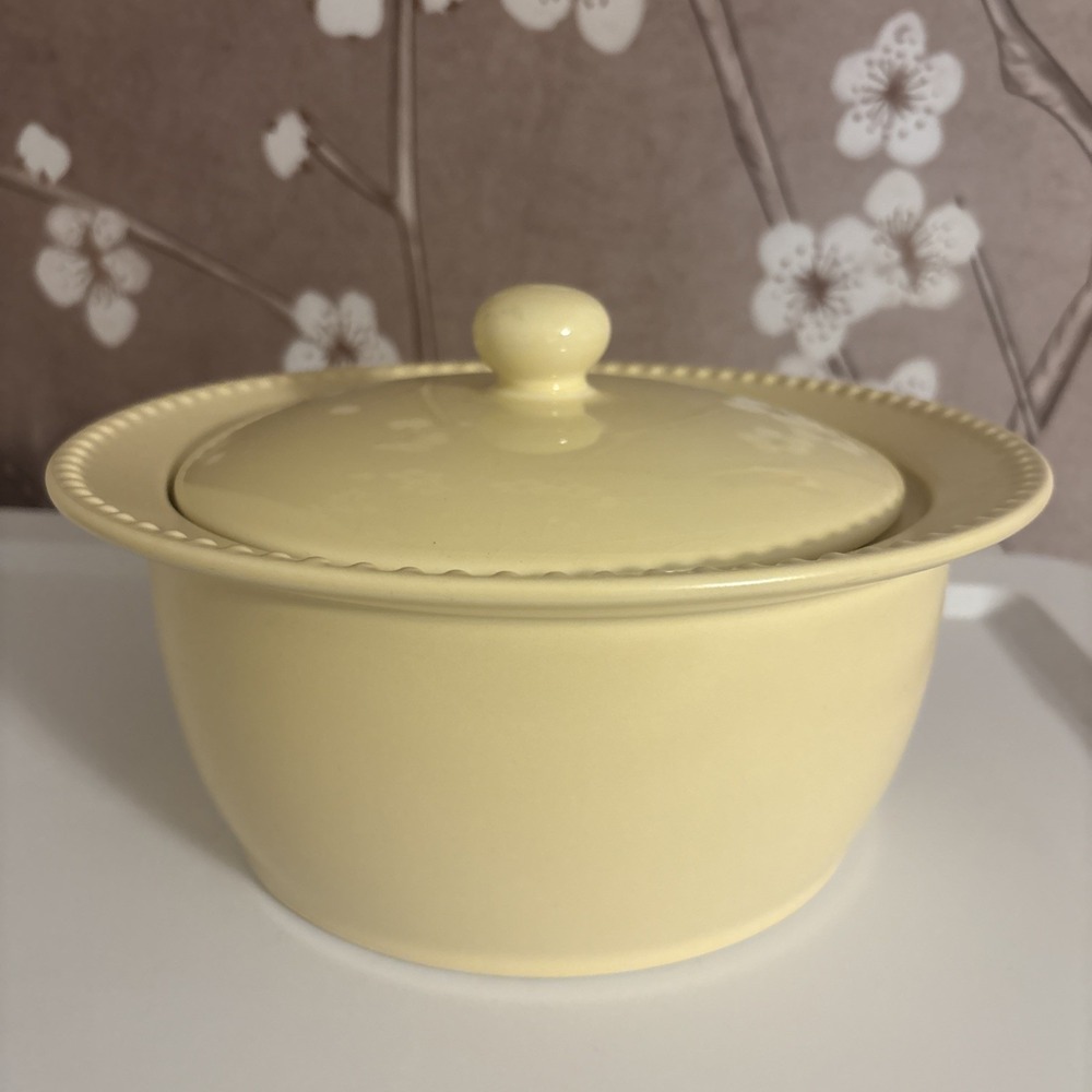 Dansk Rondure 2 Qt Covered Casserole Dish Light Wheat Beaded Stoneware Japan